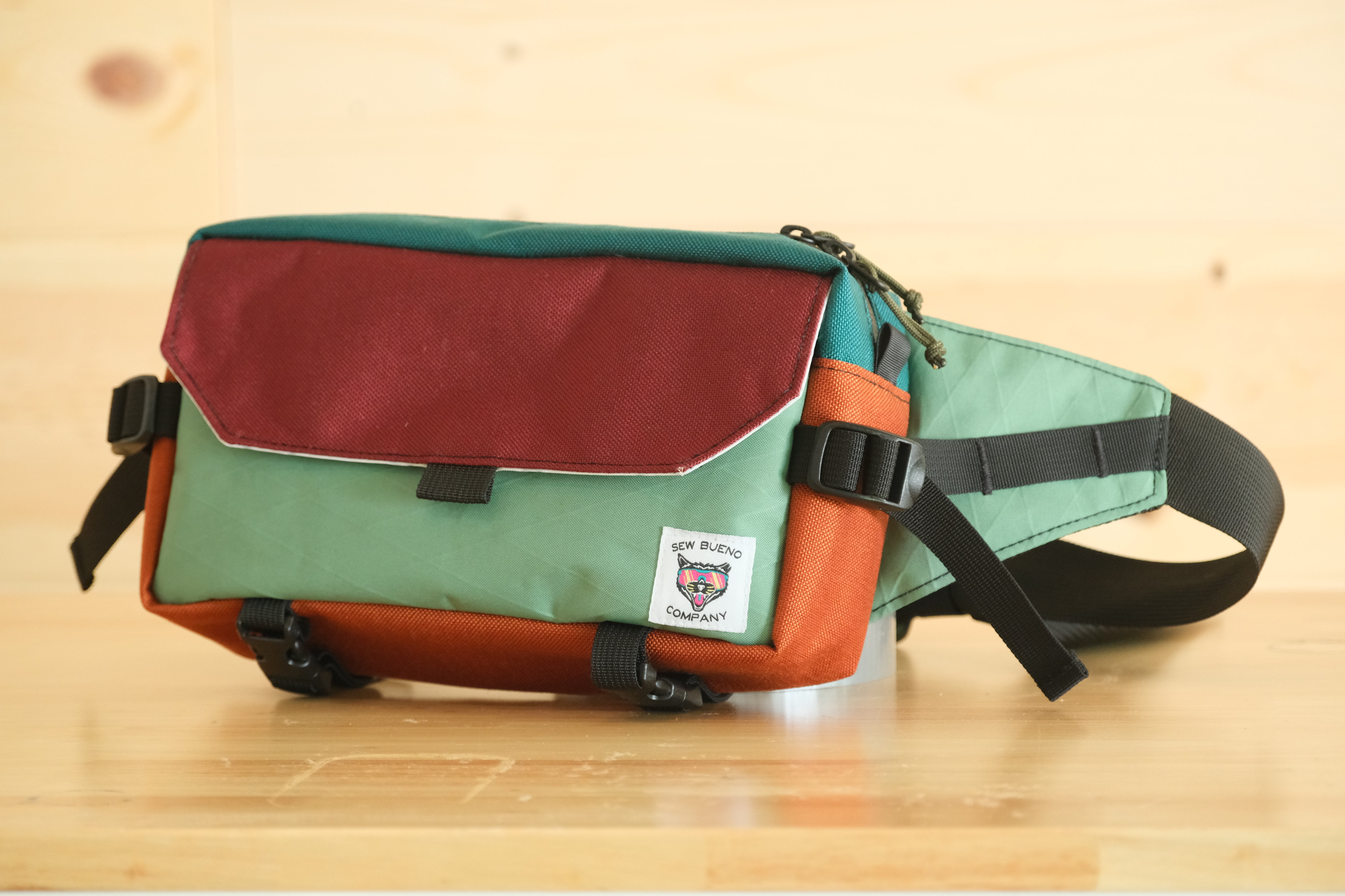 The Duggie Fresh Hip pack | Handlebar bag